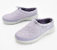 From the Sherpa lining (OMG, seriously..?), to the adjustable drawcord (so cool), these slip-on shoes are chicly distinct and give you all the Cozy Feels. From Skechers. Comfortable Winter Slip-ons, So Cool, Slip Ons, On Shoes, Slip On Shoes, Baby Shoes, Fashion Shoes, Puffer, Loafers