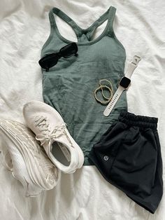 Cute Summer Athletic Outfits, Athletic Outfits Aesthetic, Sporty Accessories, Athletic Skirt Outfit, Summer Running Outfit, Summer Athletic Outfits, Athletic Wear Outfits, Aesthetic Athletic, Sporty Fits