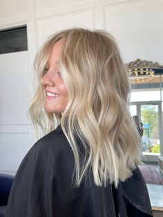 Neutral blonde for the win Hair Color Pictures, Summer Blonde Hair, Blonde Moments, Neutral Blonde, Blonde Hair Inspiration, Bright Blonde, Pretty Hair Color, Blonde Hair With Highlights, Hair Makeover