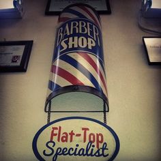 Barber thing Vintage Barbershop, Barber Chairs, Barber Pole, Vintage Barber, Asian Guys, Bald Fade, Pirate Life, Barber Chair, Comb Over