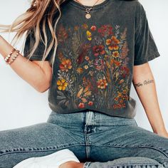 Cheap Botanical Printed Tops, Cheap Botanical Tops For Summer, Cheap Crew Neck T-shirt With Plant Print, Cheap Vintage Shirt For Everyday Wear, Fall Shirts Women, Cottagecore Shirt, Botanical Shirt, Vintage Cottagecore, Nature Shirts