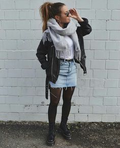 Ootd Pinterest, Rok Outfit, Anna Campbell, Denim Skirt Outfits, Edgy Outfits, Winter Fashion Outfits, Looks Vintage, Winter Looks