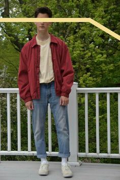 Otis Milburn, Education Aesthetic, 80s Fashion Men, Look 80s, 90s Fashion Men, Preppy Mens Fashion, Streetwear Mode, Mens Fashion Jeans, Vintage Mens Fashion