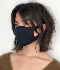 Short Black Hair Shoulder Length Bangs, Soft Pixie Haircut Fine Hair, Layered Short Hair With Curtain Bangs, Short Straight Hair With Bangs, Shaggy Layered Haircut, Medium Shag Hairstyles, Shaggy Bob Haircut, Medium Shag Haircuts