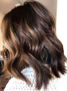 Summer to fall and about to entry into winter, switching up your whole beauty routine is a must—especially when it comes to your hair color. The... Mocha Color Hair, Coffee Brown Hair, Mocha Hair, Winter Hair Color Ideas, Coffee Hair, Brunette Balayage, Caramel Highlights