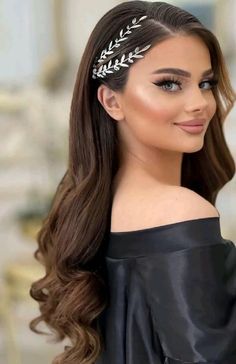 Easy Down Hairstyles For Prom, Werewolf Wedding, Classic Wedding Hair, Prom Hairstyles For Short Hair, Hairstyles For Layered Hair, Long Hair Wedding Styles, Prom Ideas, Princess Hairstyles, Hair Up Styles