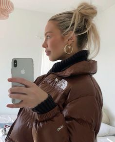 Brown North Face Puffer Outfit, Winter Academia Aesthetic, North Face Aesthetic, North Face Puffer Outfit, Brown North Face Puffer, Janae Roberts, Brown North Face, Puffer Outfit, Northface Puffer