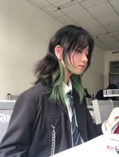 Aesthetic Hair Highlights Korean, Dyed Hair With Natural Roots, Hair Dye Ideas Solid Color, Olive Green Hair Color Highlights, Brown Hair Dip Dye, Hair Dye Inspiration Brunettes, Short Dip Dye Hair, Outfits For Green Hair, Minimal Hair Dye Ideas