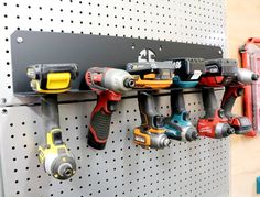 there are many different tools on the wall