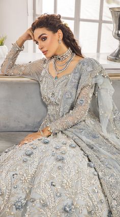 Pakistani Royal Bridal Look, Grey Gown Indian Wedding, Silver Lehenga Bridal, Grey Lehenga Color Combos, Grey Bridal Lehenga, Silver Bridal Dress, Fairytail Wedding, Grey Dress Outfit, Sharara Dress