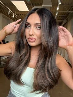 Balayage Asian, Balayage Asian Hair, Dark Brown Hair Balayage, Natural Balayage, Kim Hair, Summer Brown, Brown Hair Looks, Brown Hair Inspo, Brunette Balayage