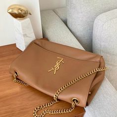 Size: 28cm*5cm*20cm It comes with Dust box, Care manual, Tag, and Paper bag. Luxury Backpack, Luxury Clutch, Luxury Crossbody, Small Bags, Evening Bags, Bucket Bag, Paper Bag, Clutch Bag, Things To Come