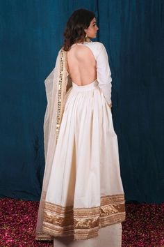 Off-white padded anarkali with gota and lurex border embroidery. Paired with sequin cheeta work dupatta. - Aza Fashions Off White Anarkali, White Anarkali, Border Embroidery, Lace Border, Silk Embroidery, Anarkali, Full Sleeve, Aza Fashion, Cut Out