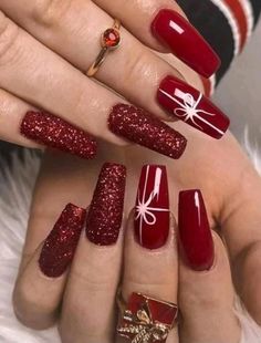 Mrs Claus Press on Nail Set 24pc Various Sizes - Etsy UK Classy Nail Art Ideas, Red And Gold Nails, Red Christmas Nails, Cute Christmas Nails, Christmas Gel Nails, Christmas Nails Acrylic, Festival Nails, Xmas Nails, Christmas Nail Designs