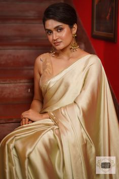 Golden Border, Indian Fashion Saree, Saree Photoshoot, Satin Saree, Satin Silk, Stay True, Blouse Piece, Silk Satin