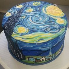 there is a cake that looks like the starry night