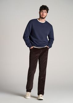 About Our Stretch Corduroy 5 Pocket Pants for Tall Men Corduroy pants are a timeless choice loved for their long-lasting durability and casual polish. We wanted to create the quintessential corduroy pants for tall men, so we designed this pair with classic style and everyday comfort. They’re made with a stretch-infused cotton cord that’s simultaneously soft yet structured. A perfect pairing with everything from tees and sweaters to button-ups and polos, these slacks for tall men have a standard Tall Men Style Outfits, Mens Fashion Inspo Casual, Mens Fashion Tall Slim, Straight Men Fashion, Madewell Mens Style, Tall Men Outfits Casual, Classy Aesthetic Outfit Men, Mens Slacks Outfit, Tall Boy Outfits