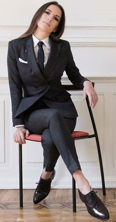 D.S. | B. | Flickr Womens Power Suit, Woman In Suit, Womens Dress Suits, Woman Suit Fashion, Pantsuits For Women, Androgynous Fashion, Tomboy Fashion