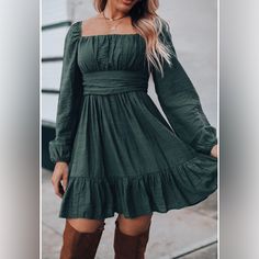 Lovely Day Dress In Green Size L Puff Sleeve Mini Dress, Square Neck Dress, Green Mini Dress, Solid Color Dress, Mein Style, Mini Dress With Sleeves, Mini Black Dress, Neck Designs, Women's Fashion Dresses