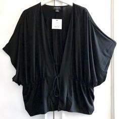 Super Cute And Handy Piece! Liz Claiborne Solid Black Size 1x Very Versatile Sizing. Also Listing Style In A Gorgeous Boho Blue Print. Black V-neck Top For Daywear, Black Kimono Sleeves Top For Spring, Black Summer Top With Kimono Sleeves, Black Batwing Sleeve Tops For Spring, Casual Black Tops With Kimono Sleeves, Black Batwing Sleeve Blouse For Summer, Black Oversized Tops For Daywear, Castle Inspiration, Batwing Shirt