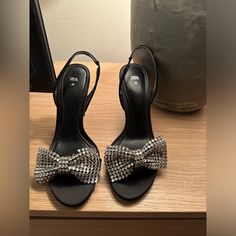 Never Worn And In Perfect Condition Sparkly Bow Heels, Bow Heels, Zara Shoes, Zara Black, Shoes Women Heels, Shoes Heels, Size 7, Zara, Women Shoes