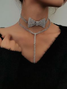 Lariats Jewelry, Celebrity Jewelry, Velvet Heart, Chocker Necklace, Rough Draft, Neck Choker, Expensive Jewelry Luxury, Bow Decor