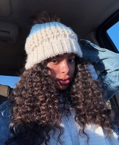 Follow: @Tropic_M for more ❄️ Curly Hair With Beanie, Hair With Beanie, Black Girls With Curly Hair, Best African Hairstyles, Girls With Curly Hair, Girls With Braces, Braces Girls, Cute Braces