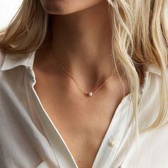 Faster shipping. Better service 14k Gold Choker Necklace, Single Pearl Pendant, Accessories Simple, Dainty Pearl Necklace, Single Pearl Necklace, Beautiful Pearl Necklace, Gold Chain Choker, Simple Pearl, Stainless Steel Chain Necklace