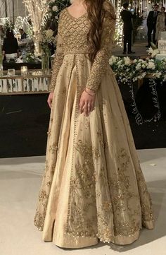 Pakistani Dresses Wedding, Yellow Kurti, Pakistani Party Wear Dresses, Shadi Dresses, Wedding Ceremony Ideas, Pakistani Formal Dresses, Desi Wedding Dresses, Latest Bridal Dresses, Bridal Dresses Pakistan