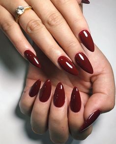 Red Stiletto Nails, Dark Red Nails, Nail Colors Winter, Nagel Tips, Gel Mani, Nail Art Set, Red Nail Designs, Almond Nails Designs, Almond Acrylic Nails