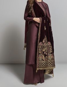 Silk Shirt Designs, Silk Pakistani Suits, Formal Dresses Pakistani, Pakistani Fancy Dresses, Beautiful Pakistani Dresses