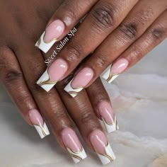 French Tip Nail Styles, White And Gold French Tip Nails, Gold Acrylic Nail Designs, French Tips Nails With Design, Pearl French Tip Nails, Gold French Nails, Gold French Tip Nails, Gold Tip Nails