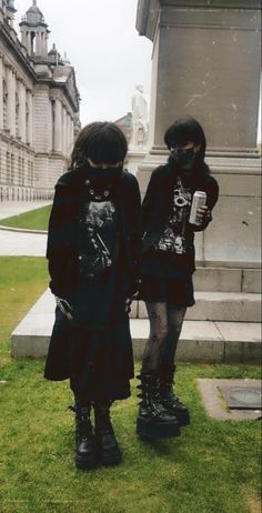 Trad Goth Outfit, Emo Friends, Goth Fits, Gothic Outfit, Goth Outfit, Goth Subculture, Alt Clothes, Trad Goth, Streetwear For Men