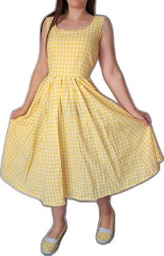 Retro Yellow Dress For Picnic, Yellow Cotton Dress For Picnic, 1950s Style Gingham Cotton Dress, Vintage Dresses 50s, 50s Dresses, Vintage Dress, Poland, Vintage Dresses, Ships