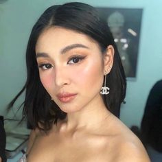 Filipino Makeup Looks Wedding, Low Visual Weight Face, Low Visual Weight Face Makeup, Filipiñana Makeup Look, Low Visual Weight Makeup, Fresh Bridal Makeup Asian, Nadine Lustre Makeup, Nadine Lustre Make Up Look, Nadine Lustre Instagram