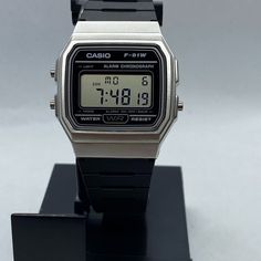 Casio Watch Unisex Classic Size 32mm Diameter Brand New Watch Choices : 1 Gray 2 Black 3 Goldtone Color 4 Pink 5 Light Jelly Blue 6 Dark Blue /Black Band 7 Black Diamond Watch, Casio Quartz, Vintage Gold Watch, Timex Expedition, Timex Indiglo, Tag Heuer Carrera Calibre, Seiko Men, New Watch, Automatic Watches For Men