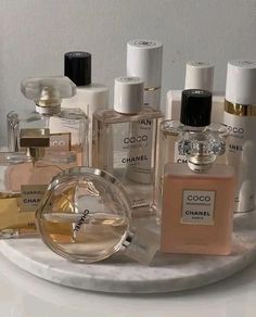 Koleksi Parfum, Expensive Perfume, Fragrances Perfume Woman, Perfume Collection Fragrance, Chanel Perfume, Perfume Scents, Perfume Lover, Bath And Body Care, Luxury Perfume