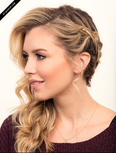 Brushed Out Curls, Wedding Makeup For Brown Eyes, Side Braid Hairstyles, Teased Hair, Travel Hairstyles, Romantic Hairstyles, Peinados Fáciles Para Cabello Corto, Penteado Cabelo Curto