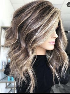 Light Brown Hair Color, Brown Hair Inspiration, Baby Lights, Brown Hair Shades, Brown Hair Color, Brunette Balayage Hair, Mom Hairstyles, Hair Shades, Hair Color And Cut