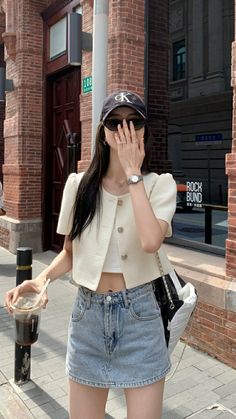 Chic Streetwear, Simple Style Outfits, Classic Style Outfits, City Fashion, Fashion Top Outfits, Korean Casual Outfits, Outfit Inspo Casual, City Outfits, Everyday Fashion Outfits