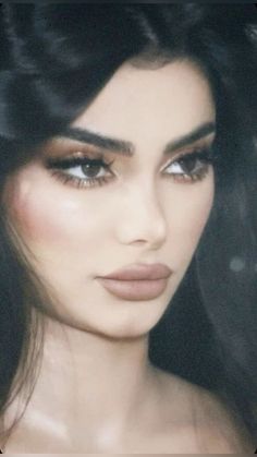 Doe Eye Makeup, Arabic Makeup, Ethereal Makeup, Dark Makeup, Glamour Makeup, Makeup Looks Tutorial, Long Black Hair