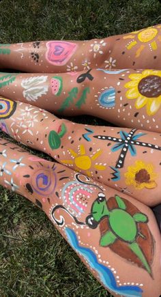 Fun Summer Crafts, Leg Painting, Leg Art, Fun Summer Activities, Summer Painting