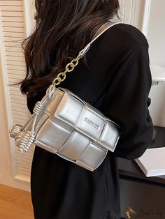 BirdinBag - Stylish Silver Flap Crossbody: Trendy Mini Square Bag with Woven Texture, Ideal for Summer Casual Silver Crossbody Bag, Silver Rectangular Casual Bag, Casual Silver Rectangular Bag, Casual Silver Rectangular Shoulder Bag, Silver Crossbody Bag, Woven Texture, Bag Bag, Square Bag, Crossbody Bag