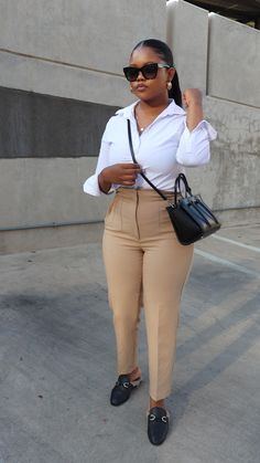 Classy Shades For Women, Work Outfits Women With Jeans, Stylish Work Attire Black Women, School Outfits Not Basic, Pant And Shirt For Women, Corporate Baddie Outfits Black Women, Black Women Office Fashion, Dress Shirts For Women Casual Outfit, Outfits Not Basic