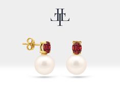 This pearl stud earrings are a beautiful jewelry, it made from 14K solid gold, with the addition of oval cut ruby. This combination of pearls, gold, and ruby can create a classic and elegant look, perfect for bridal jewelry. 4,00 mm Ruby Earring  Ruby                   :     App.  0, 26 ct  Pearl                   :     2 pieces (18,00 mm) Gram                  :     App.  0,87 GR Product Code   :     LES00005PR-1 4,90 mm Ruby Earring  Ruby                   :     App.  0,72 ct  Pearl 14k Gold Oval Pearl Earrings, Ruby Earring, Zierlicher Ring, Solitaire Necklaces, Gold Stud Earrings, Ruby Earrings, Stud Earrings For Women, Eternity Ring Diamond, Gold Stud