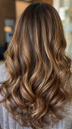 Layered Haircuts for Long Hair Textured Long Hair, Straight Layered Haircuts, Long Textured Hair, Layered Haircuts For Long Hair, Long Hair Hairstyles, Haircuts For Long Hair With Layers, Hairstyles Straight, Hair Maintenance Tips, Long Locks