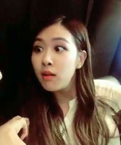 blackpink memes jennie lisa rose rosé jisoo meme queens bp funny jenchulichaeng Rosé Funny Face, Yg Entertaiment, Rosie Posie, Rose Blackpink