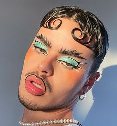 Drag Make-up, Liquid Shadow, White Liner, Drag Makeup, Queen Makeup, Alternative Makeup, Cool Makeup Looks, Male Makeup, Dope Makeup