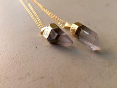 Single Crystal Quartz Necklace Crystal Jewelry Ideas, Crystal Quartz Necklace, Quartz Crystal Pendant, Crystal Quartz, Quartz Pendant, Quartz Necklace, Gold Filled Chain, Healing Properties, Crystal Jewelry