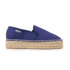 100% Vegan and Sustainable. Authentic Espadrilles, Handcrafted by Artisans. Designed in Barcelona, Made in Spain - Lightweight Summer Espadrilles - Made by artisans in Spain - Designed for style and comfort - Natural jute with a vulcanized rubber sole with eco-cotton canvas upper - Comfortable and cushioned with every step - Wear with just about anything 🚚 FREE standard shipping on orders to the US, Canada, and Europe 🔙 RETURN POLICY This item can be returned in its original UNUSED condition f Navy Espadrilles, Vegan Shoes Women, Lace Espadrilles, Spanish Espadrilles, Black Huarache, Womens Espadrilles Wedges, European Shoes, Women's Espadrilles, Espadrilles Platform